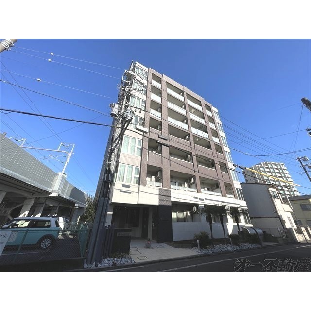 エントランス　建物外観