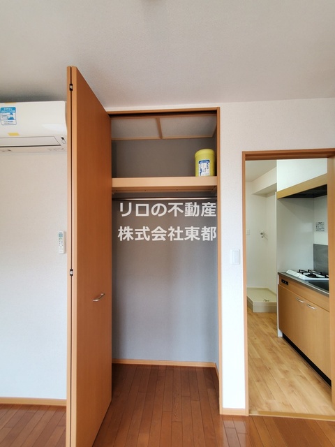 収納　ロングコートなども掛けることが出来ます♪