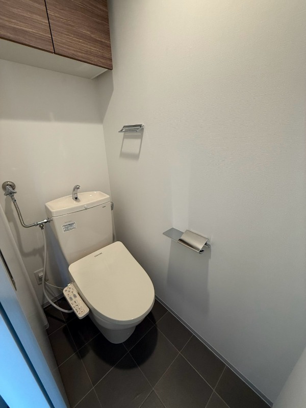地下鉄南北線 麻生駅 徒歩2分 4階建 築1年のトイレ写真