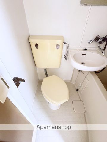 ＪＲ東海道本線 浜松駅 バス乗車時間：30分 最寄りバス停で下車 徒歩4分 2階建 築41年のトイレ写真