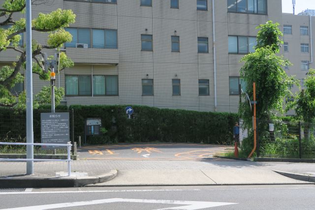 大学・短大　名古屋大学　８・９号館前ゲート（大学・短大）まで180m