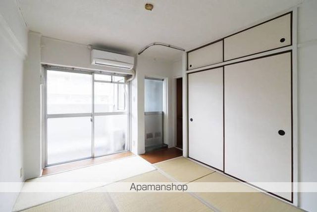 ビレッジハウス栗ヶ沢2号棟の居間写真