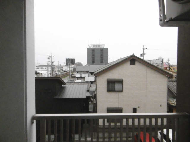 フォーリアのその他写真