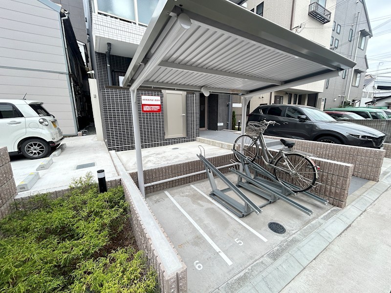 ワールドアイURBAN GATEの外観写真