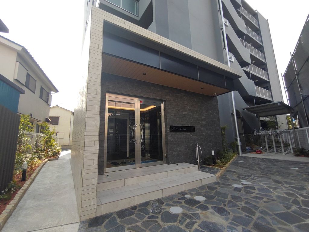 エントランス　★お部屋探しは株式会社タウンハウジング東京まで★