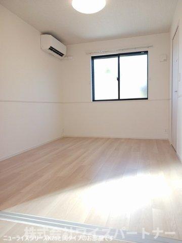 ＪＲ博多南線 博多南駅 バス乗車時間：20分 最寄りバス停で下車 徒歩5分 2階建 新築の内装写真