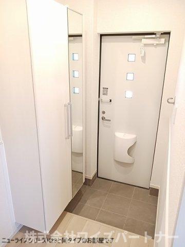 ＪＲ博多南線 博多南駅 バス乗車時間：20分 最寄りバス停で下車 徒歩5分 2階建 新築の玄関写真