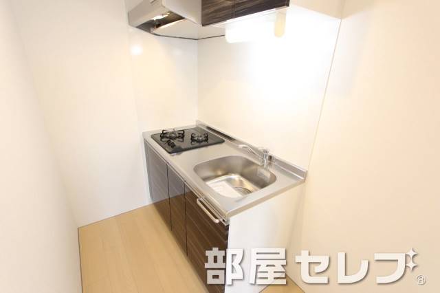 キッチン　２口コンロで料理も快適です。