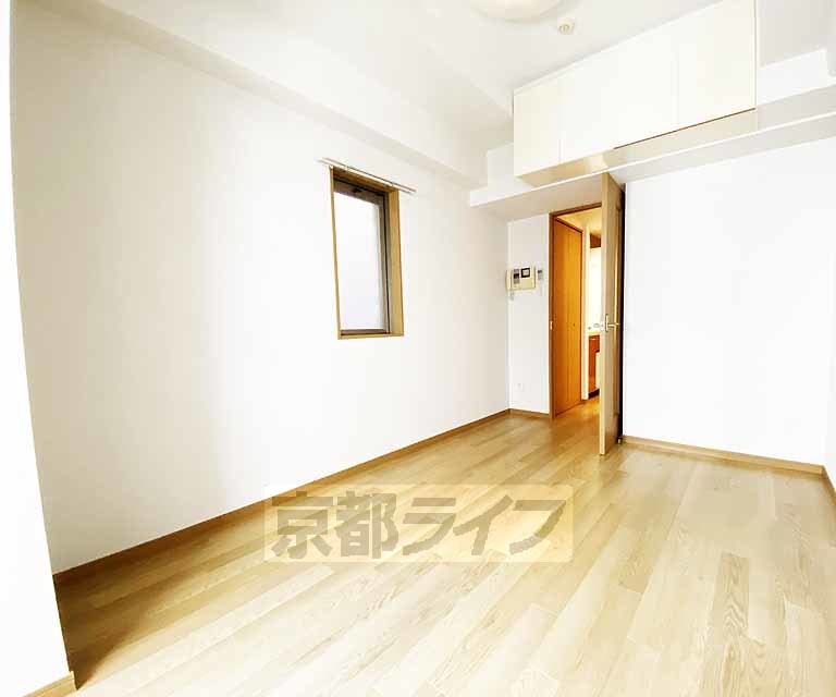エステムコート京都烏丸IIの居間写真