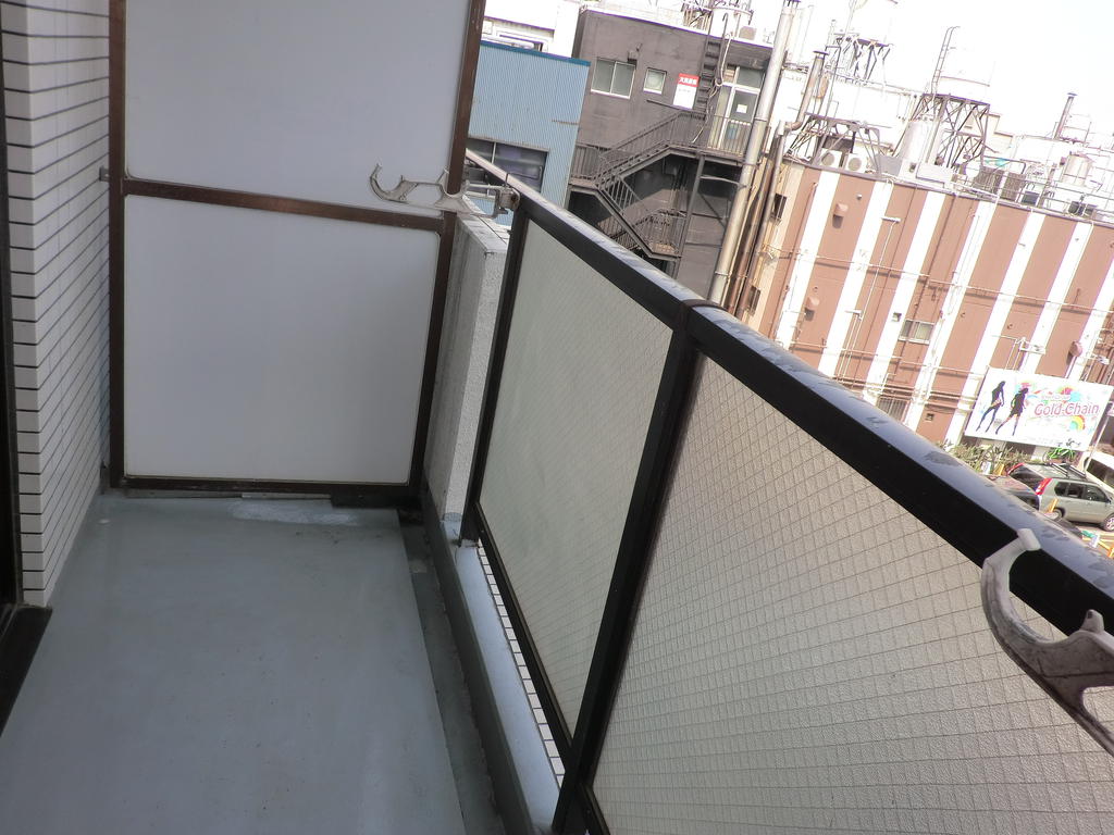 ＪＲ京浜東北線 川崎駅 徒歩10分 11階建 築37年の内装写真