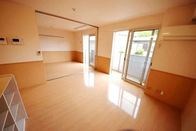 居室・リビング　★お部屋探しはタウンハウジング稲田堤店まで★