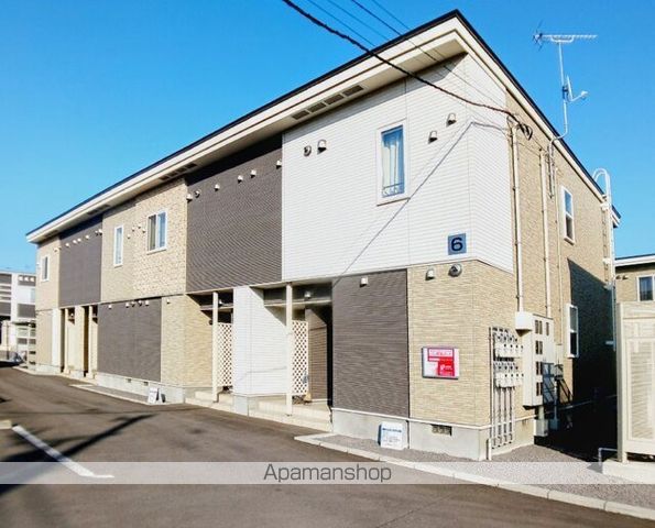 ＪＲ函館本線 五稜郭駅 バス乗車時間：8分 最寄りバス停で下車 徒歩4分 築10年