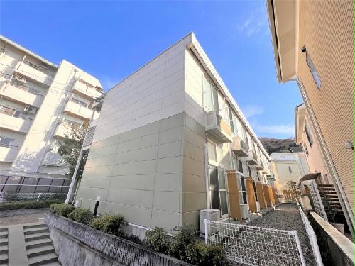 建物外観　最寄り駅まで徒歩5分の好立地