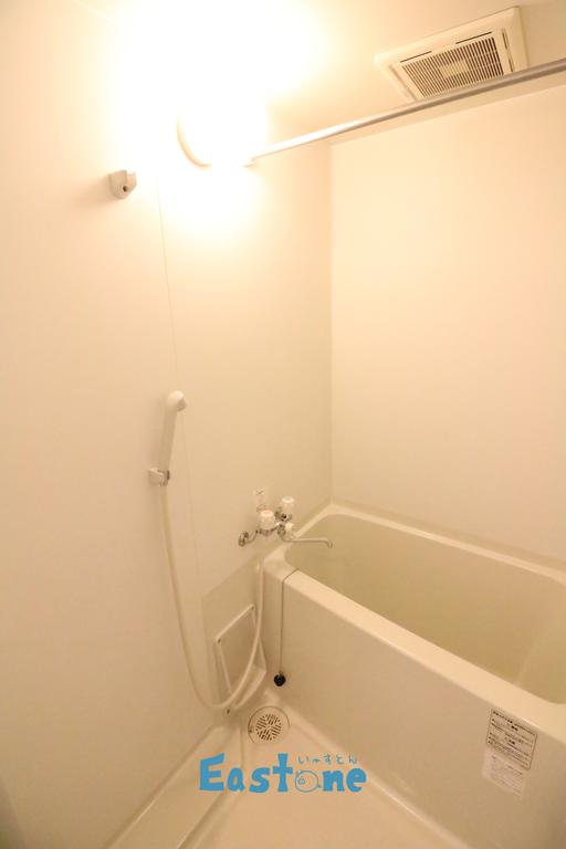 バス・シャワールーム　一日の疲れを洗い流せます♪