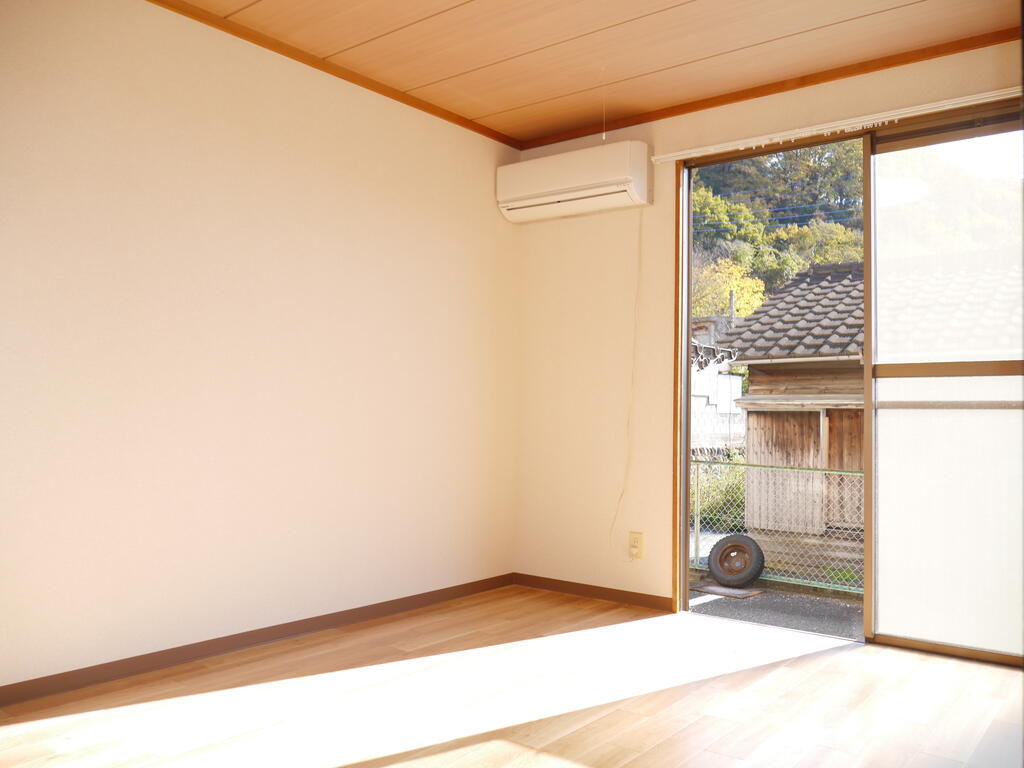 桐生ハイツの居間写真