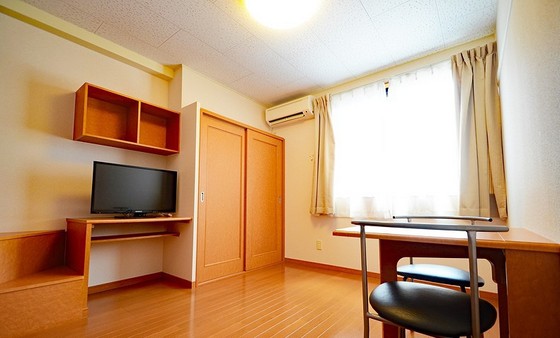 居室・リビング　※別号室の写真です