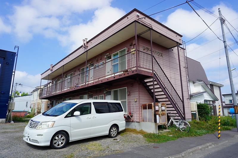 【シティーハウスの建物外観】