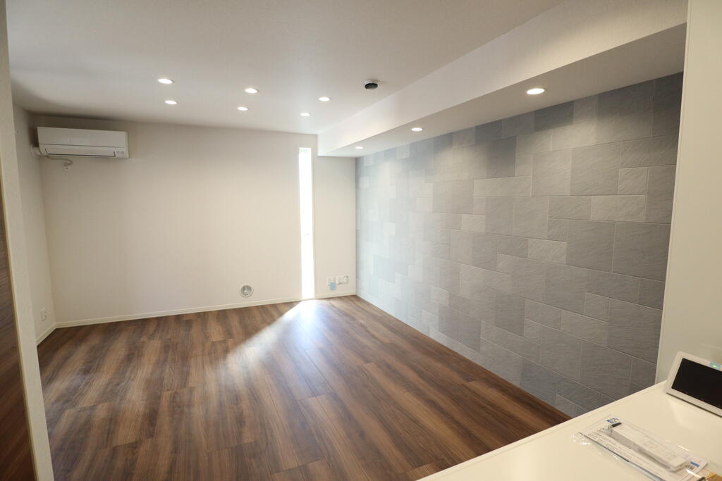 その他設備　各室エアコン完備、ダウンライトも完備しています！