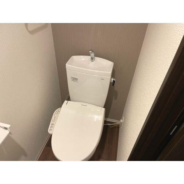 トイレ　※別号室参考画像