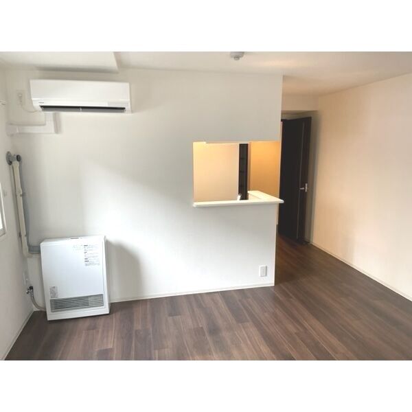 居室・リビング　※別号室参考画像