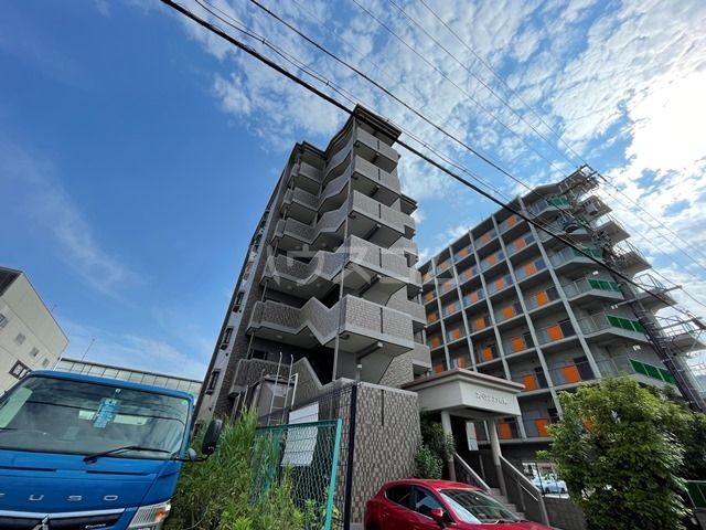 名古屋市港区砂美町のマンションの建物外観