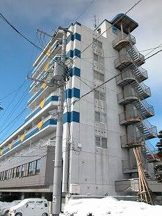 札幌市北区北二十九条西のマンションの建物外観