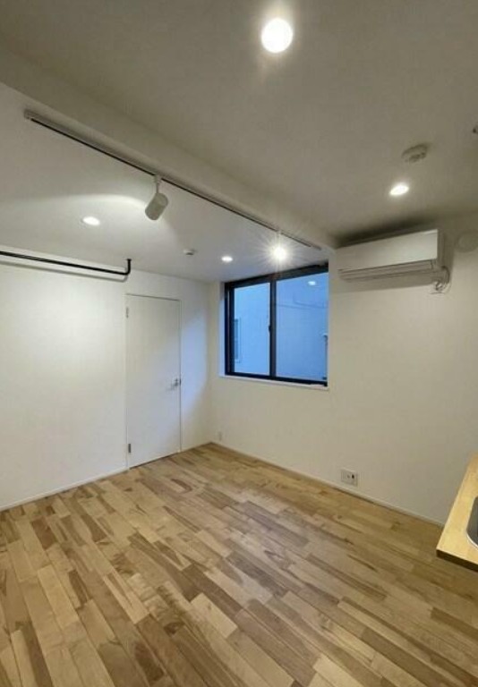 居室・リビング　写真は別部屋のイメージです