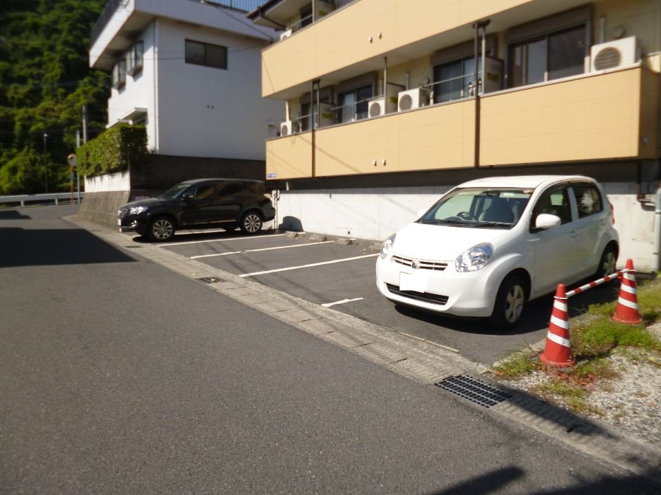 【サリナス和田名の建物外観】