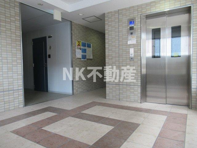 ロビー　建物の内部です