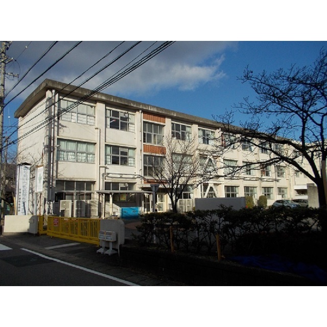 小学校　厚見小学校　　１８（小学校）まで880m