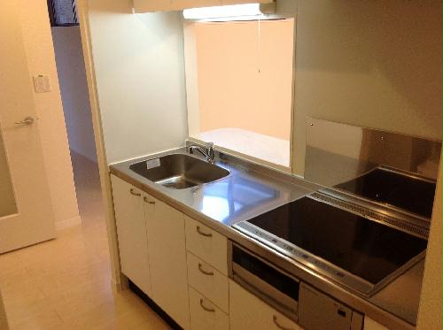 キッチン　実際のお部屋と異なる場合がございます。