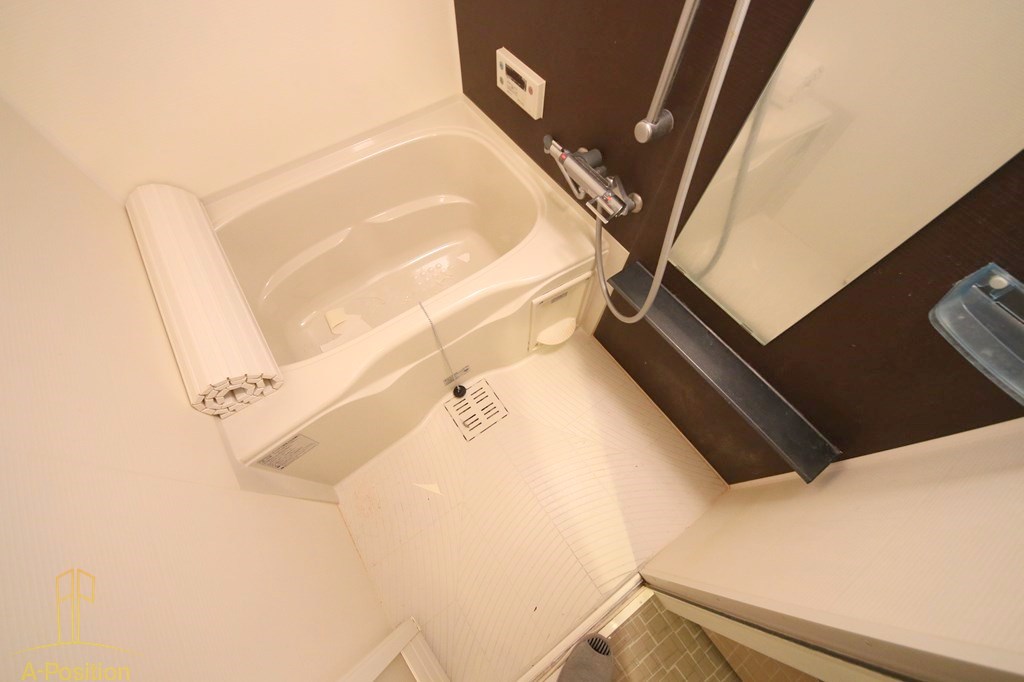 バス・シャワールーム　プレサンス堺筋本町駅前