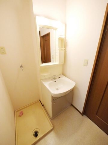 洗面設備　※建物内の他タイプ写真です。