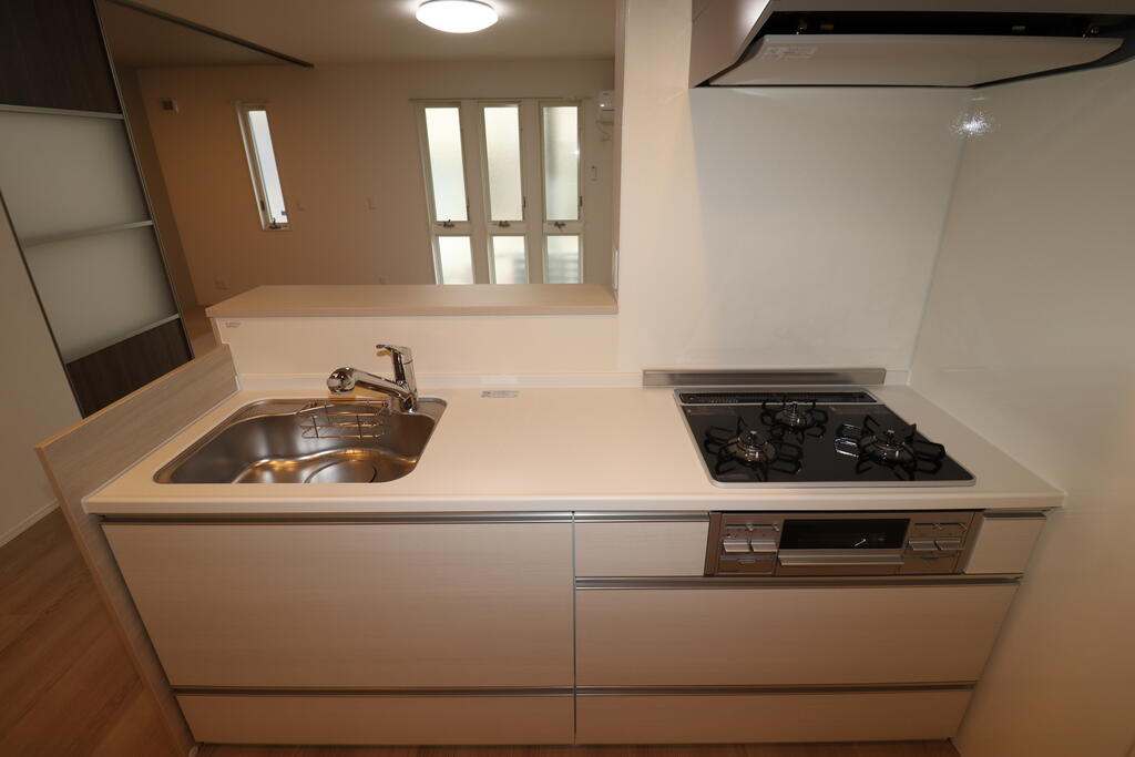 キッチン　キッチン：画像は同社類似物件の写真