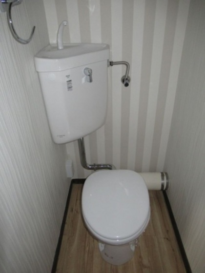 トイレ　※別部屋の写真です