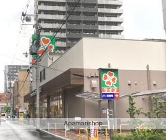 スーパー　ライフ中崎町駅前店（スーパー）まで354m