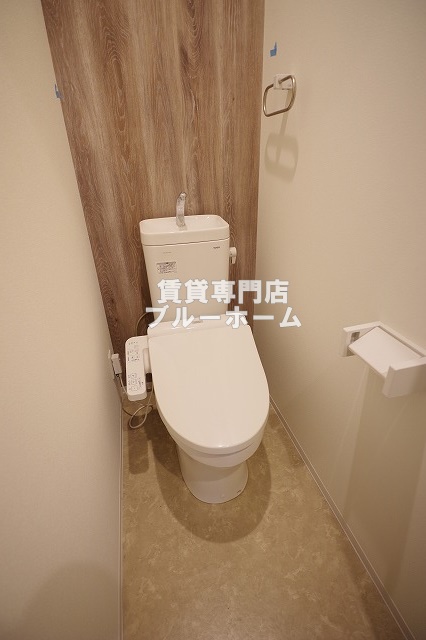 トイレ　ウォシュレット付き！