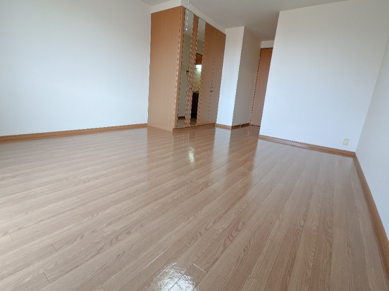 居室・リビング　図面と現状に相違がある場合には現状を優先