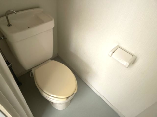 トイレ　清潔感のあるトイレです