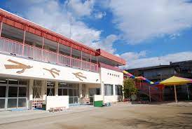 幼稚園・保育園　片岡台幼稚園（幼稚園・保育園）まで555m