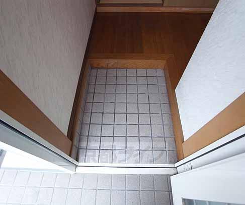 玄関　玄関です。