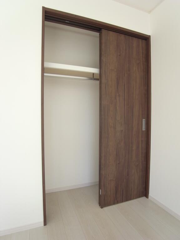 収納　洋室南収納