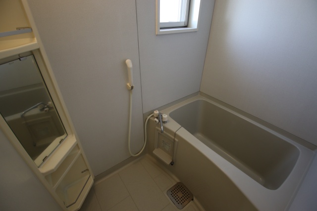 バス・シャワールーム　※別室の参考写真の為、現況優先です。