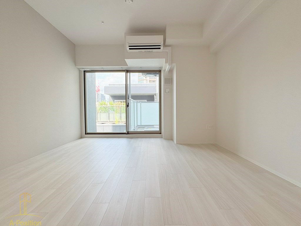 居室・リビング　コンフォリア・リヴ大阪本町