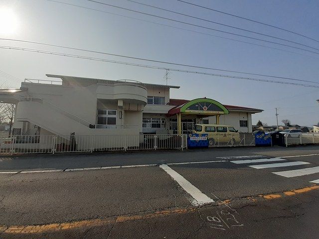 幼稚園・保育園　ひまわりこども園（幼稚園・保育園）まで527m