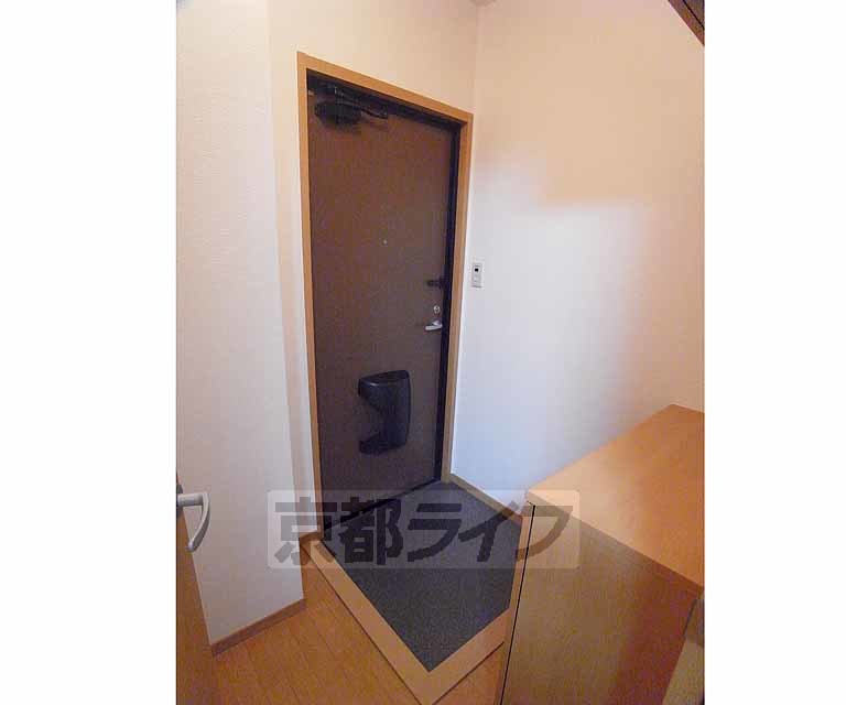 その他設備　すっきりした玄関周りです。