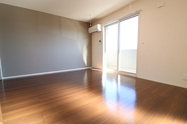 居室・リビング　リビング全景