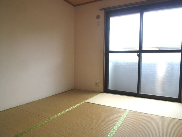 その他　★落ち着きのある和室★