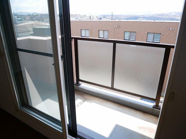 バルコニー　バルコニー