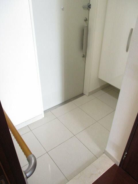 玄関　★お部屋探しは株式会社タウンハウジング東京まで★